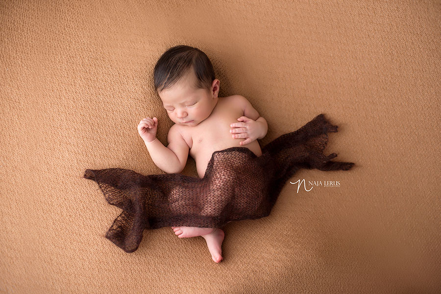 natural posed newborn photography chicago IL