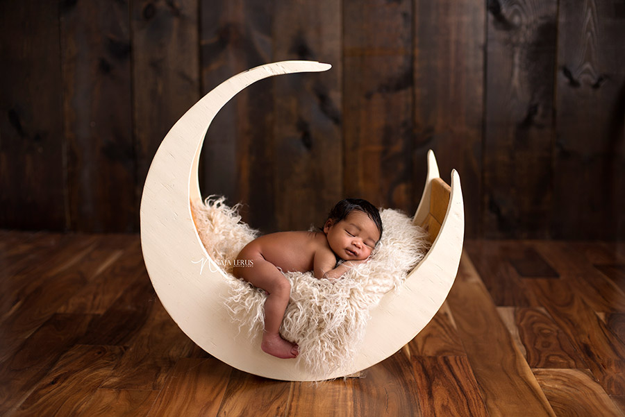 moon prop chicago il newborn photography