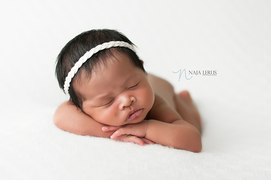 classic white blanket chicago newborn