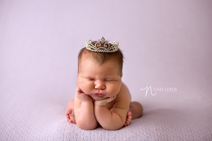 froggy pose newborn photographer princess crown
