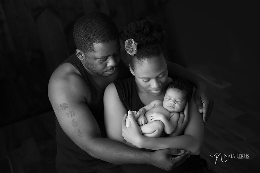 mom baby parent newborn photography dad father mother