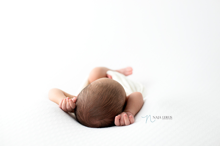 natural newborn pose chicago infant photography