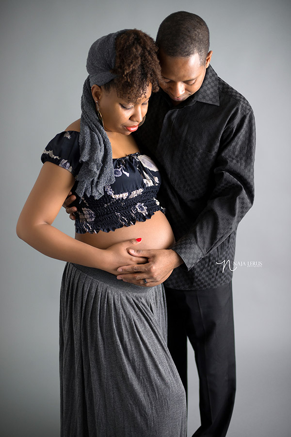 couples maternity pictures chicago pregnancy photos