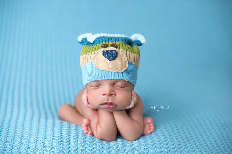 teddy bear hat newborn photography chicago frog position hands in cheeks