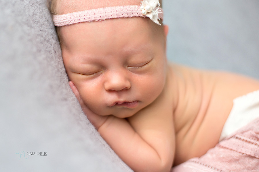 chicago-newborn-photos-07