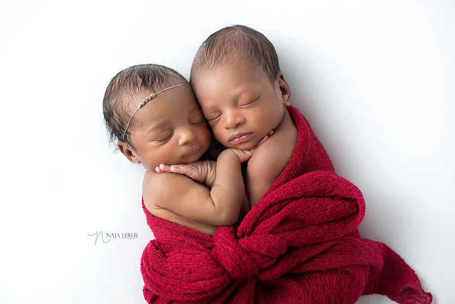 chicago-twin-newborn-photos-08