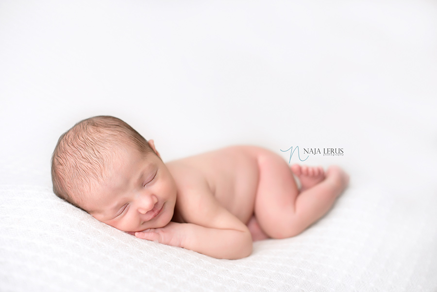 chicago-newborn-baby-girl-pictures-02