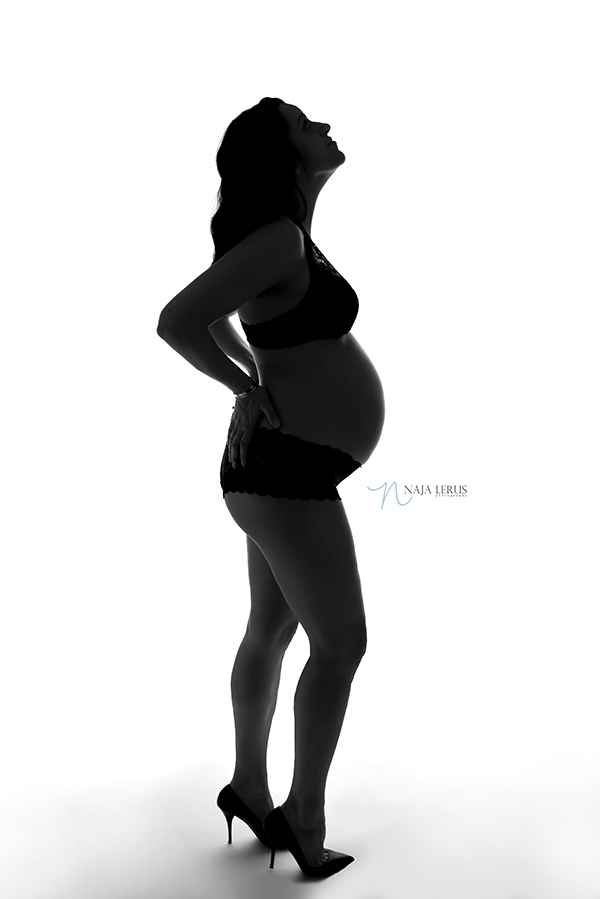silhouette sexy maternity photography chicago IL