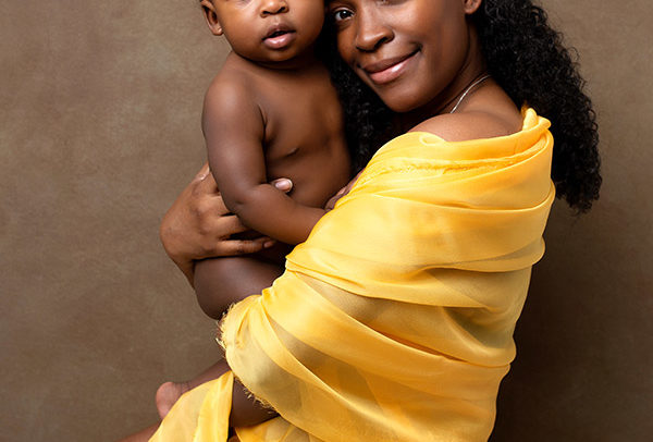 motherhood portraits chicago il